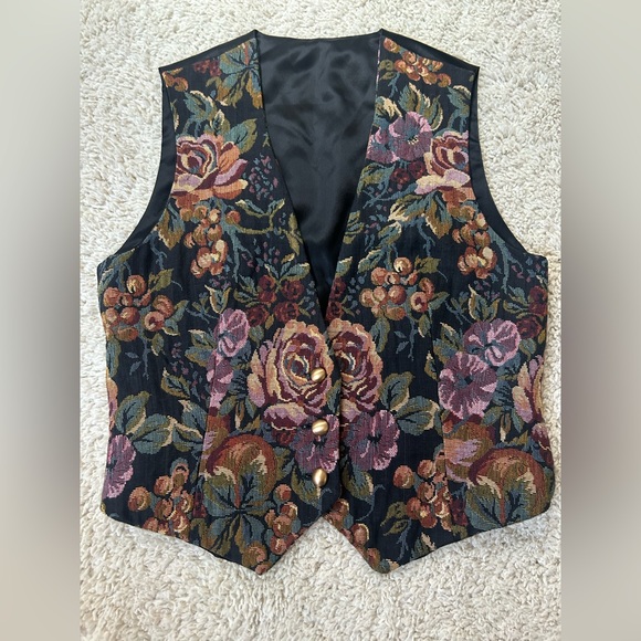 Jackets & Blazers - Floral Cottagecore Tapestry Vest